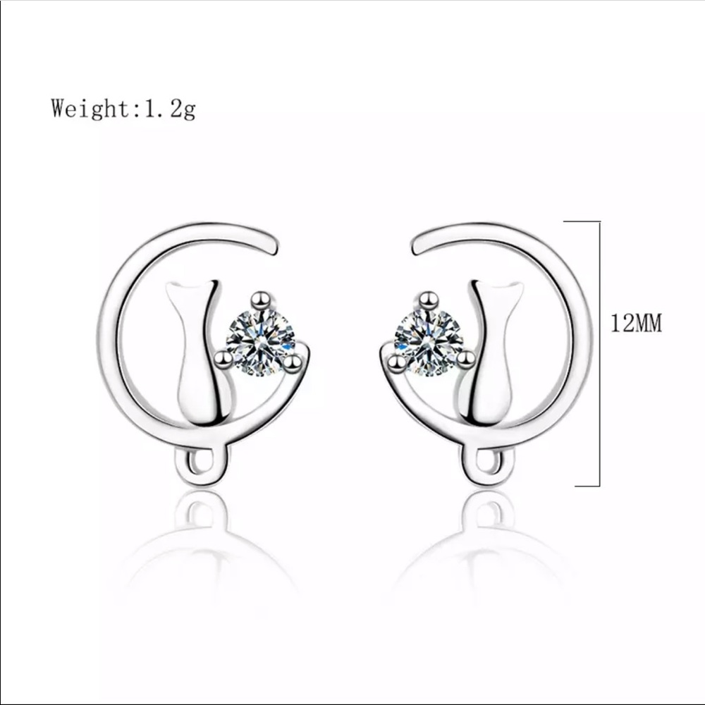 🌟 Sterling Silver CZ Cat Stud Earrings - Picture 5 of 5